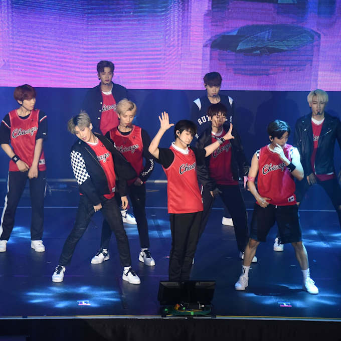 SF9