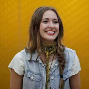 Lauren Daigle Image