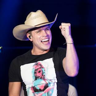 Dustin Lynch Image