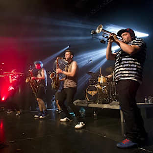 Lucky Chops Image