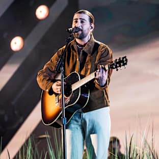 Noah Kahan Image