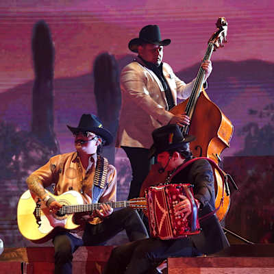 Los Dos Carnales