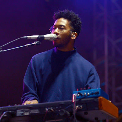 Toro Y Moi