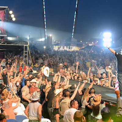 Country Thunder