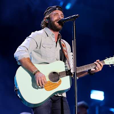 Thomas Rhett Parking