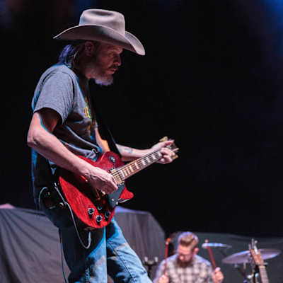 Jason Boland and The Stragglers
