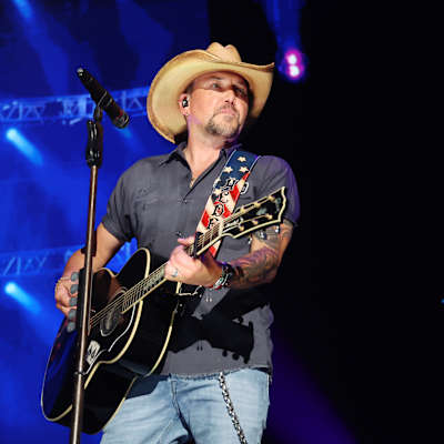 Jason Aldean Parking