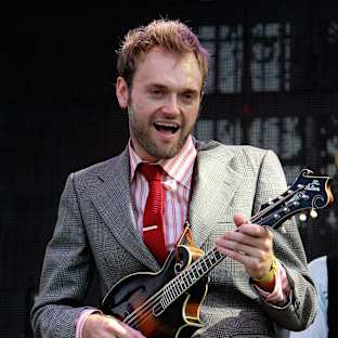 Chris Thile Image