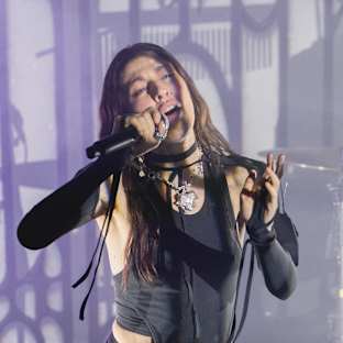 Caroline Polachek Image