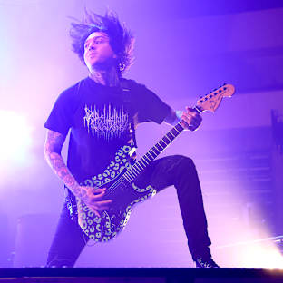 Pierce the Veil Image