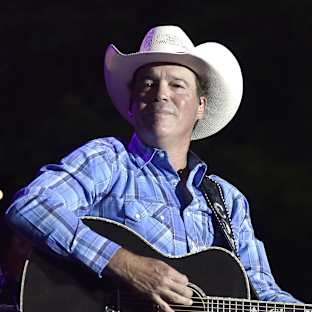 Clay Walker Image