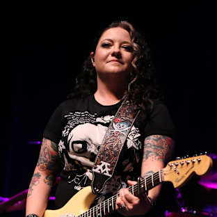 Ashley McBryde Image