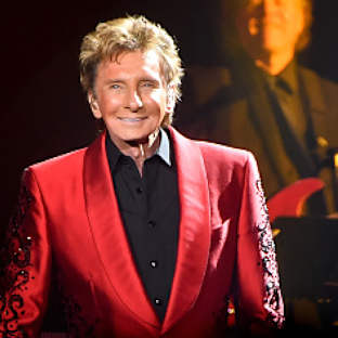 Barry Manilow Image