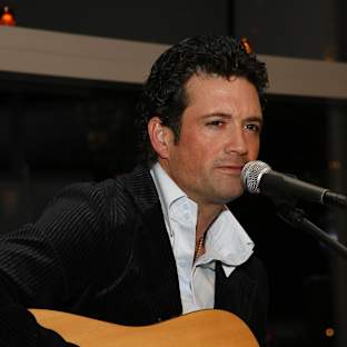 Tracy Byrd Image